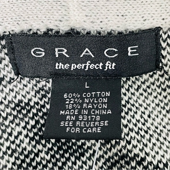 Grace White with Black Florals Open Cardigan- Size Large- NWT - Picture 8 of 9